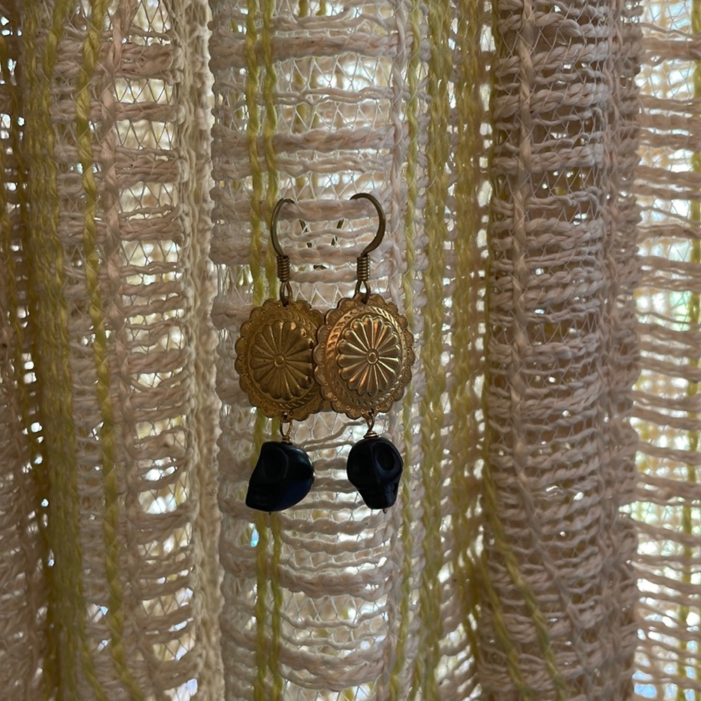 Handmade charm skull earrings